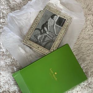 Kate Spade Simply Sparkling Silver 4” x 6” Frame